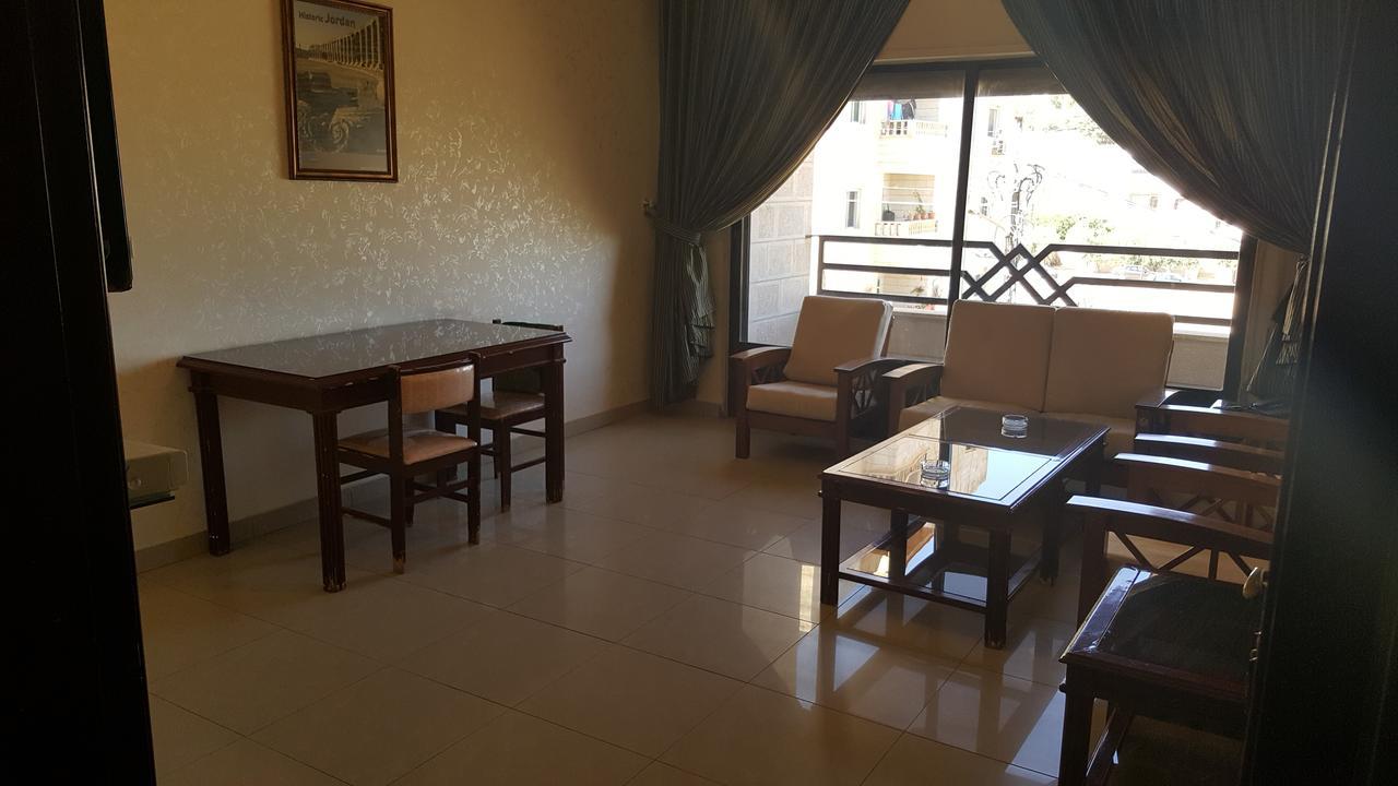 Al Khaleej Hotel Apartments Amman Exterior photo